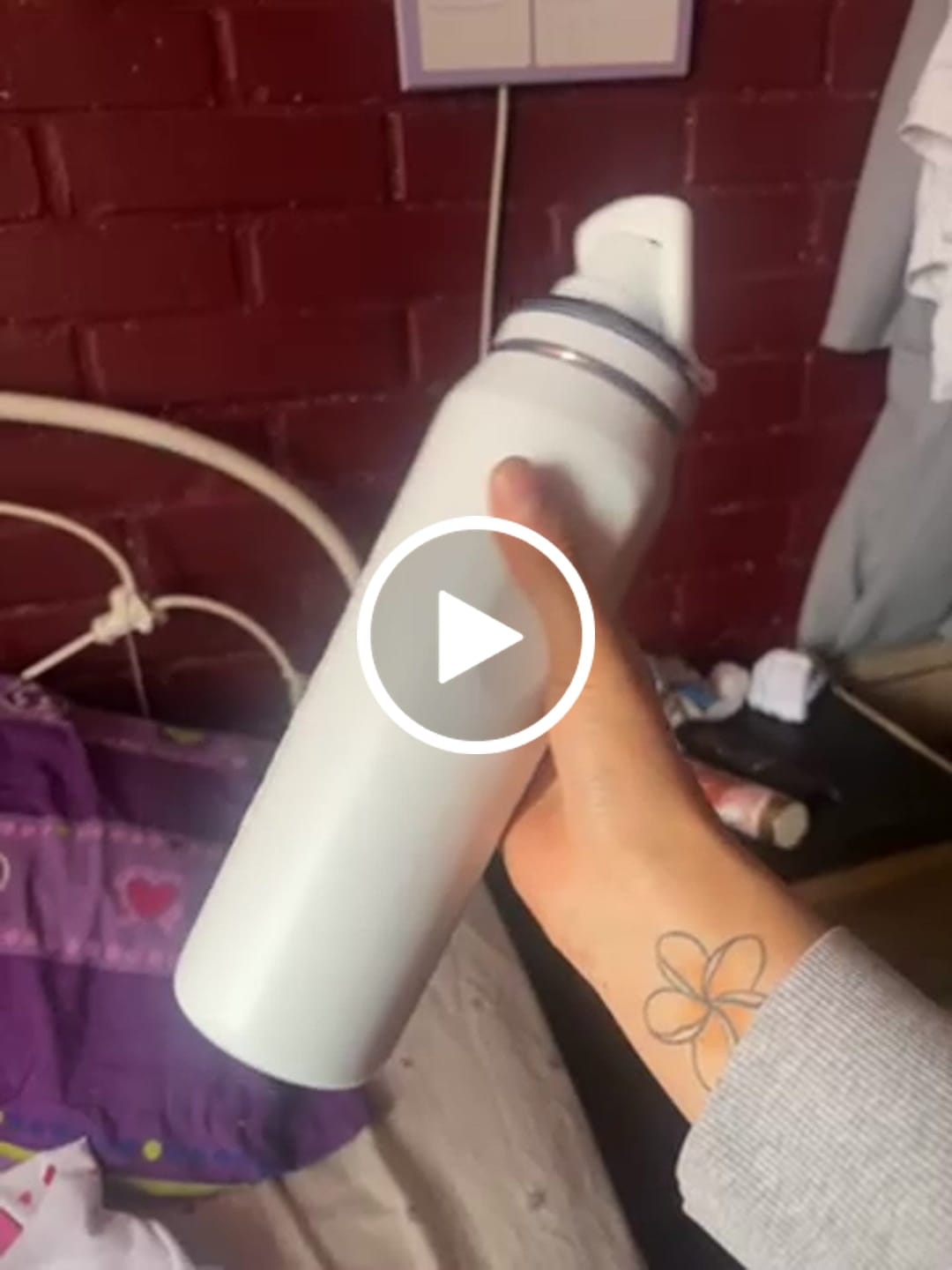 Customer video review of Botella Térmica Acero Inoxidable 750 ml