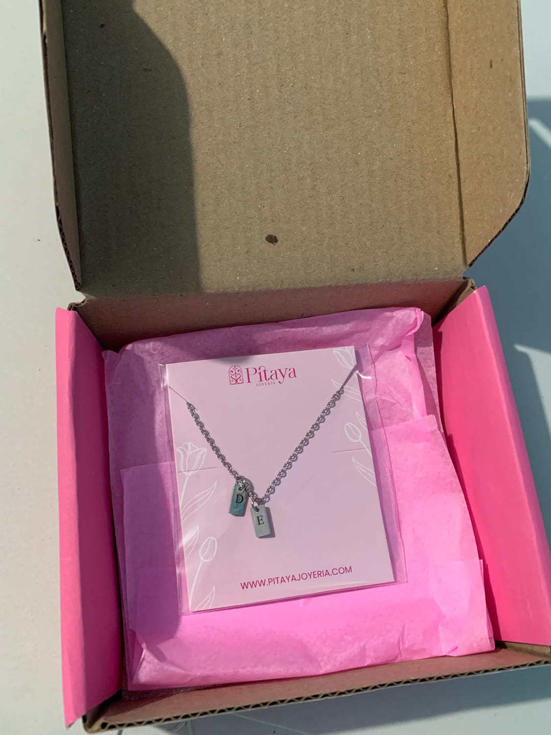 Customer photo review of Collar Plaquitas Mini Personalizado