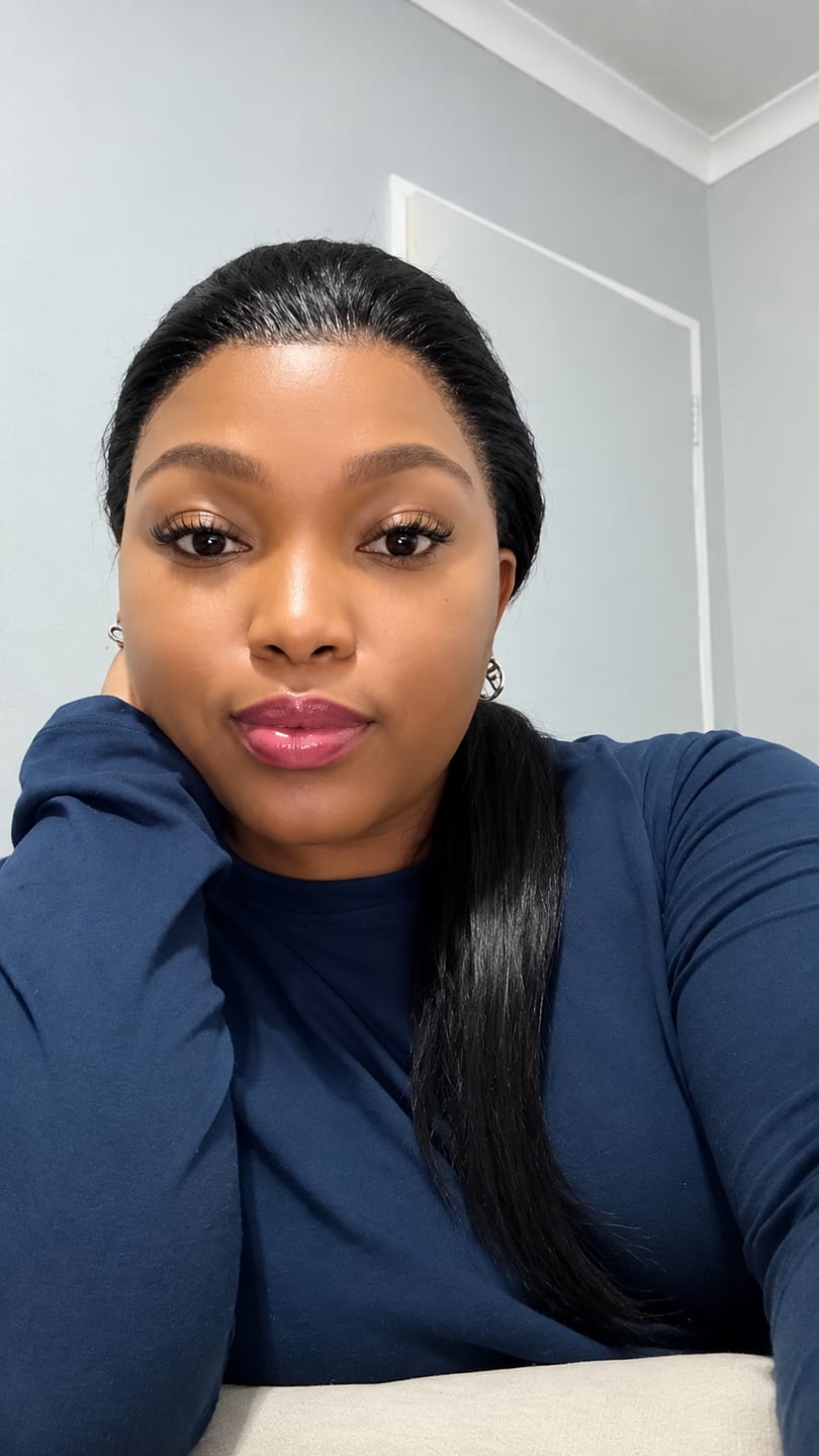 Customer photo review of Double Drawn Lace Frontal Straight Wigs