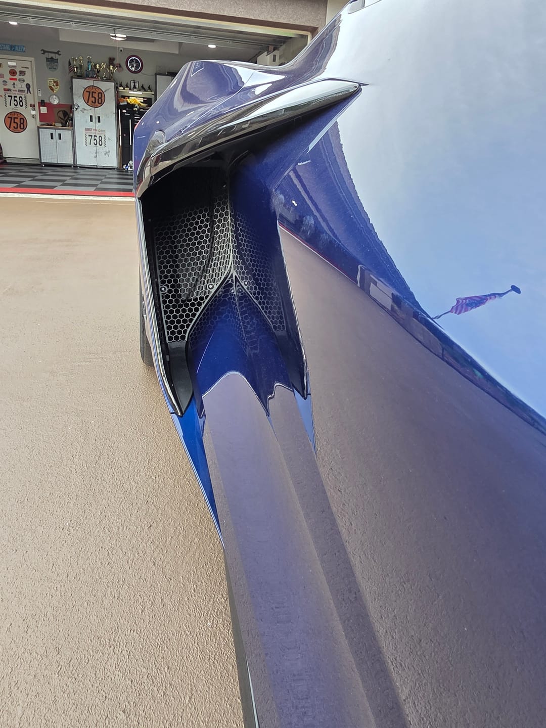 Customer photo review of Corvette C8 Z06 Aluminum Black Rear Side Intake Mesh Grille Inserts