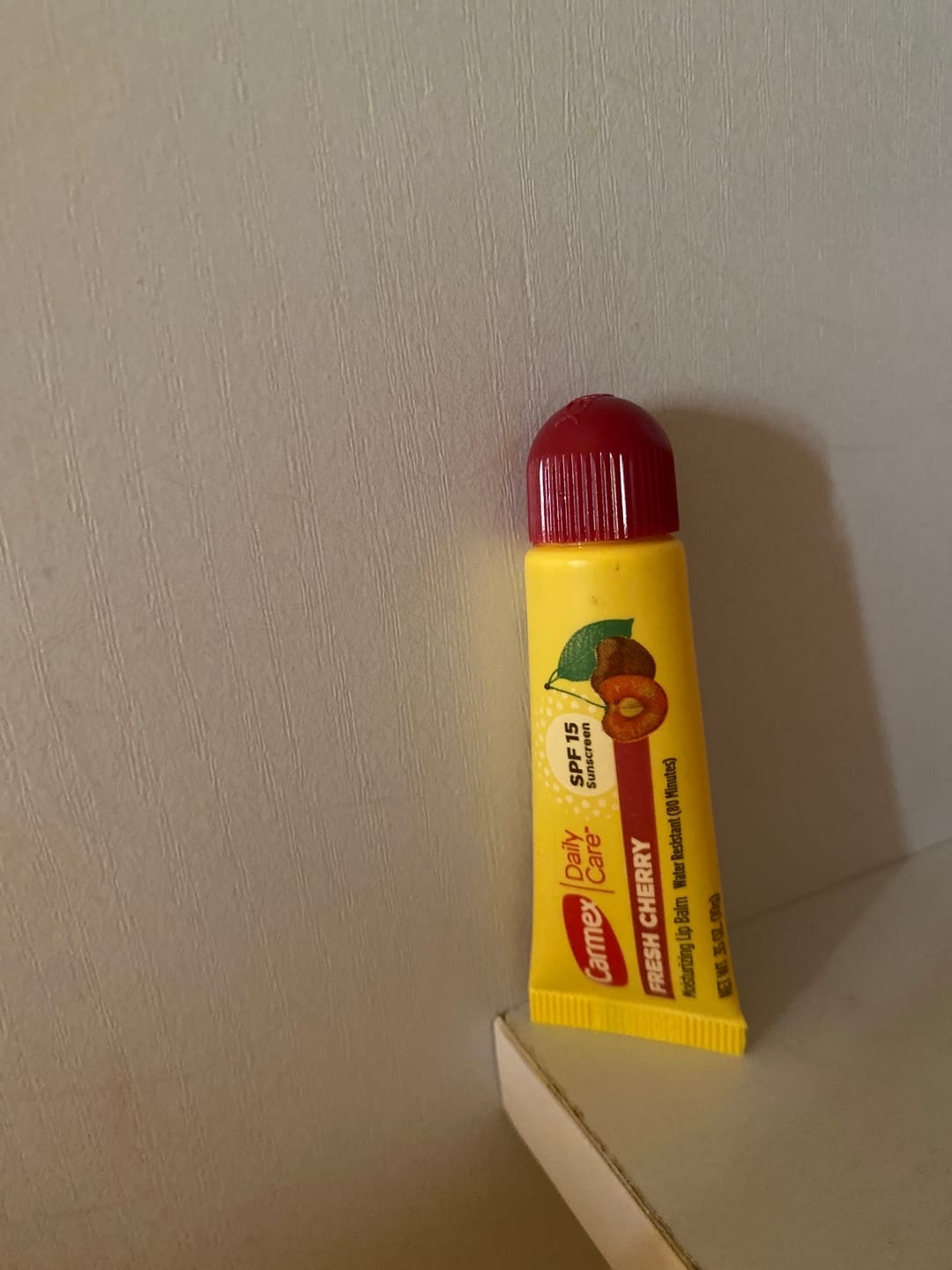 Customer photo review of مرطب شفاه بنكهة الكرز - 10ج