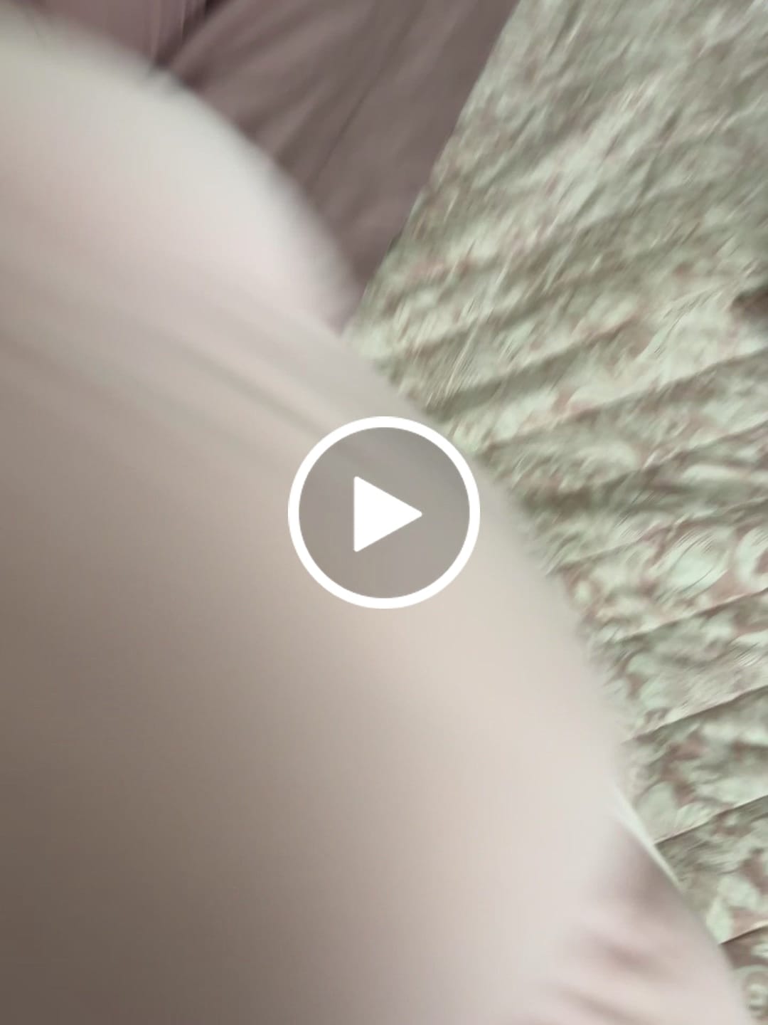 Customer video review of Puff Pillow