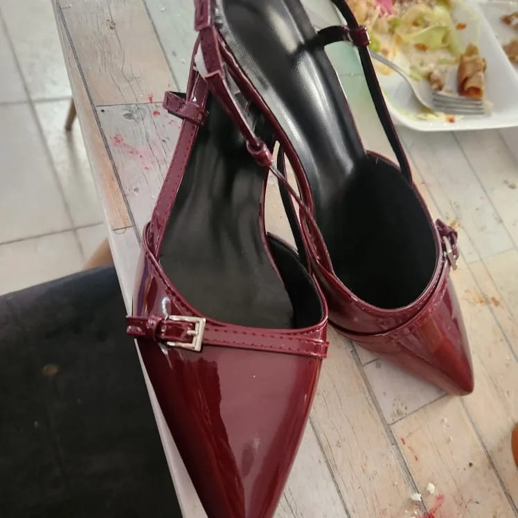 Customer photo review of High-Heeled Shoes