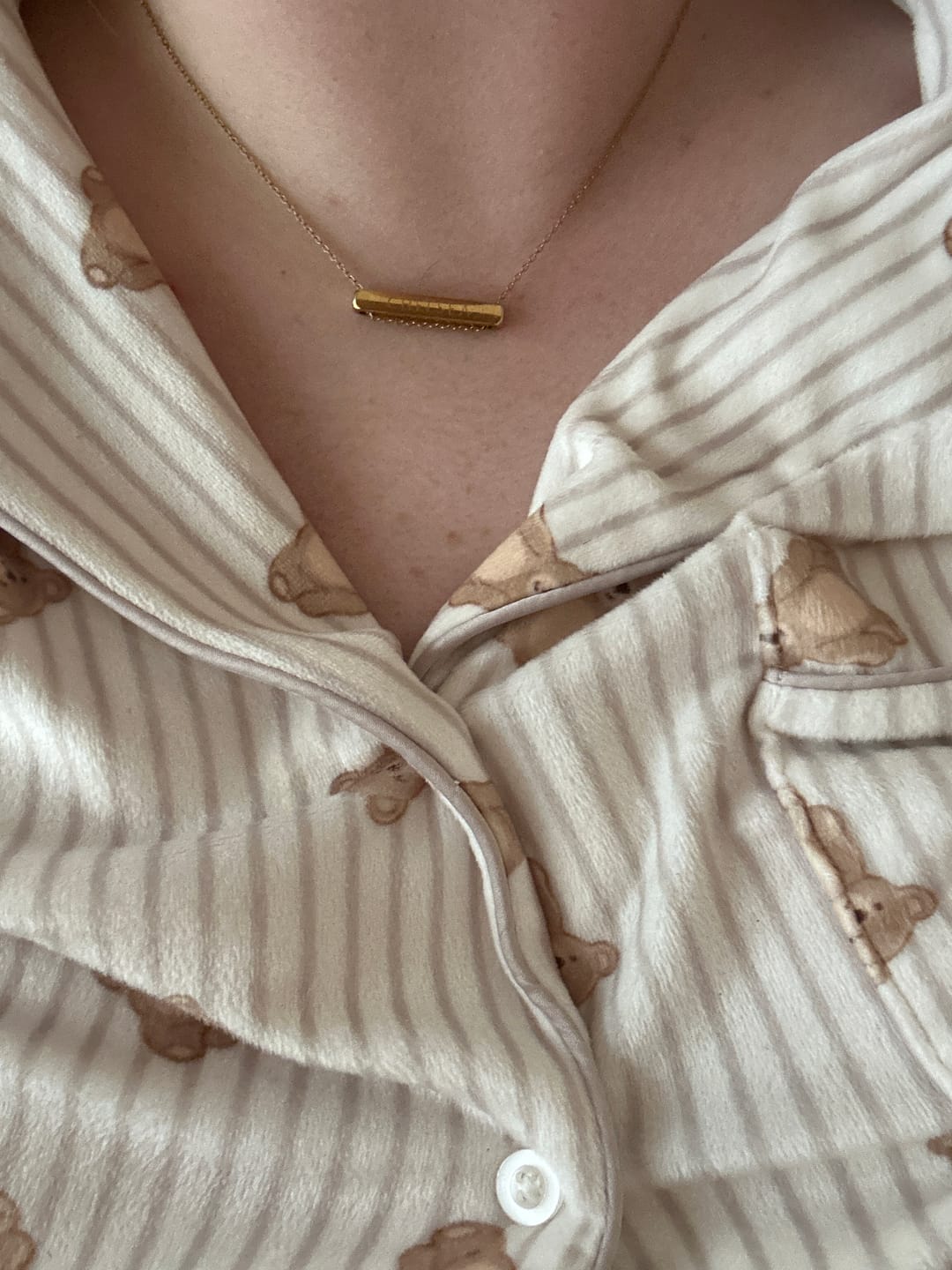 Customer photo review of 3cm Letter Bar Necklace in Gold Horizontal