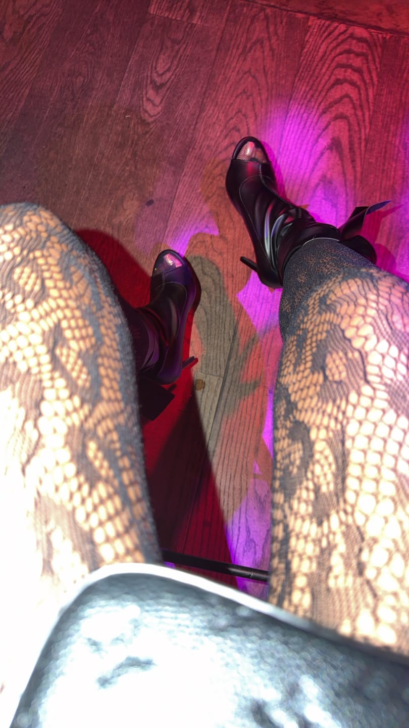 Customer photo review of KLARICE-BLACK STILETTO BOOTIE