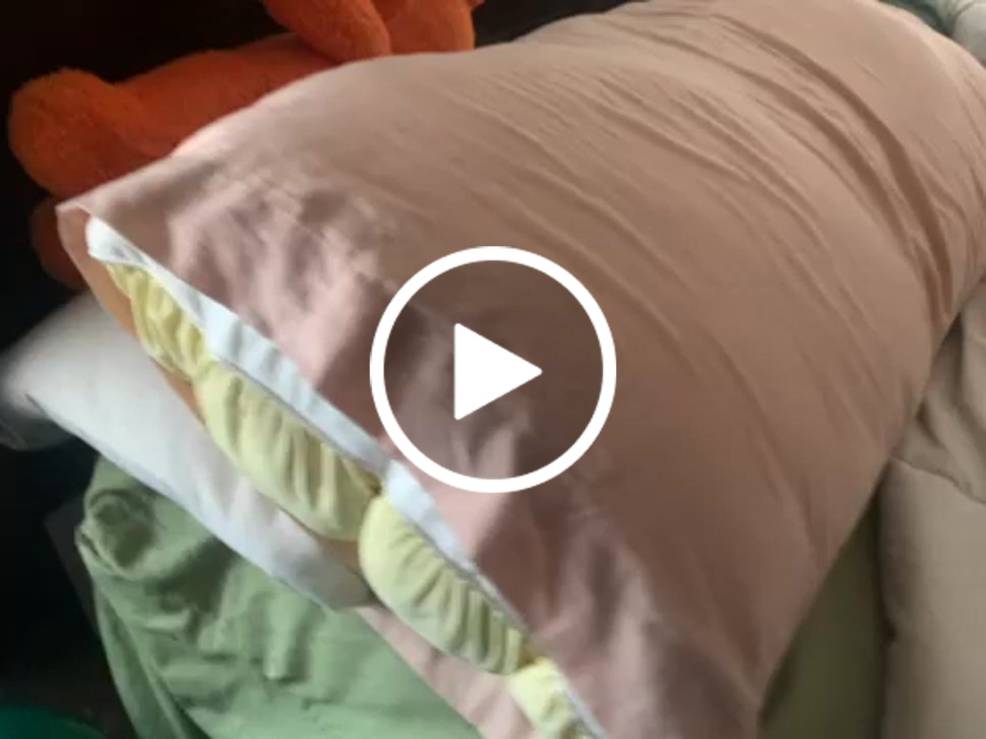 Customer video review of Puff Pillow