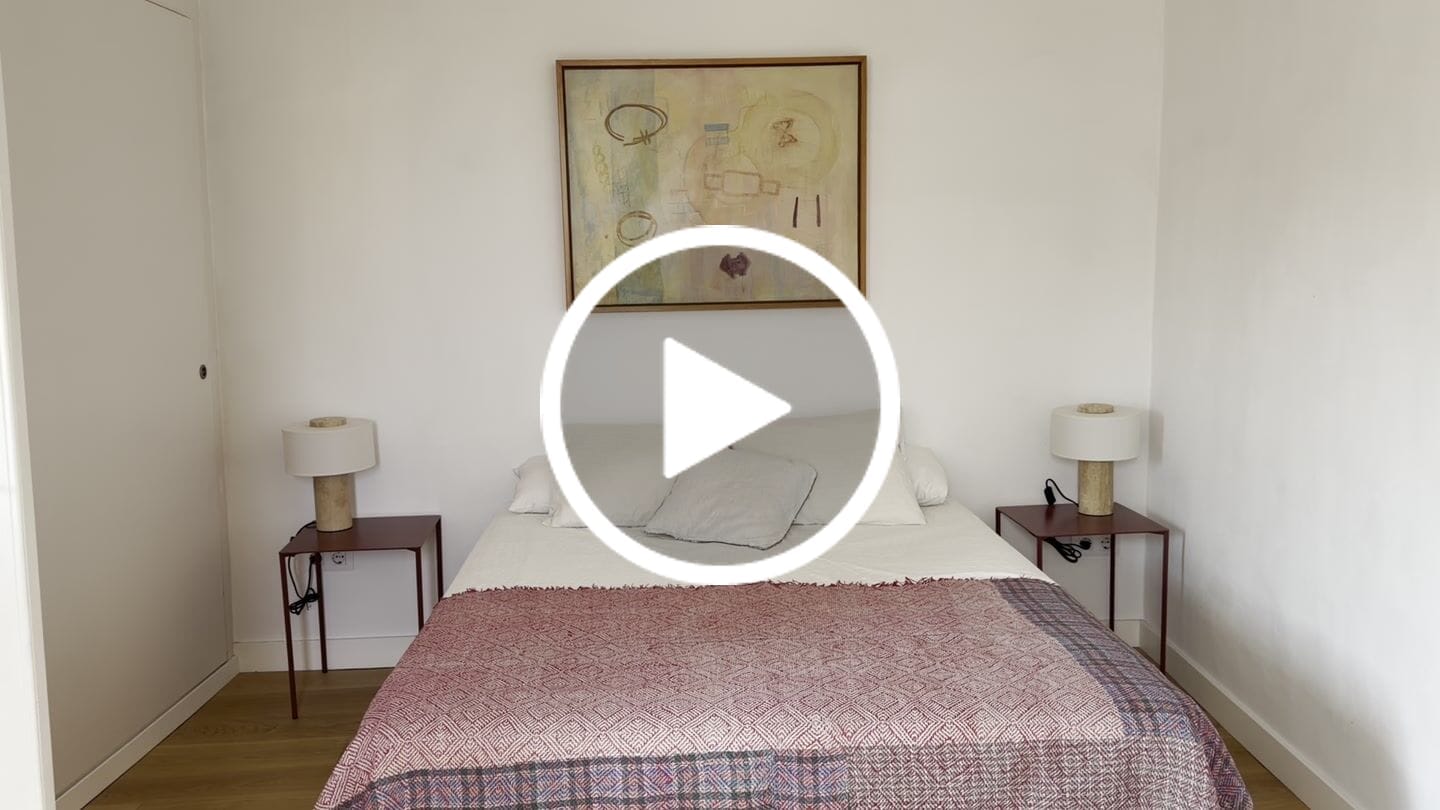 Customer video review of Auríe Large Lamp | Travertine