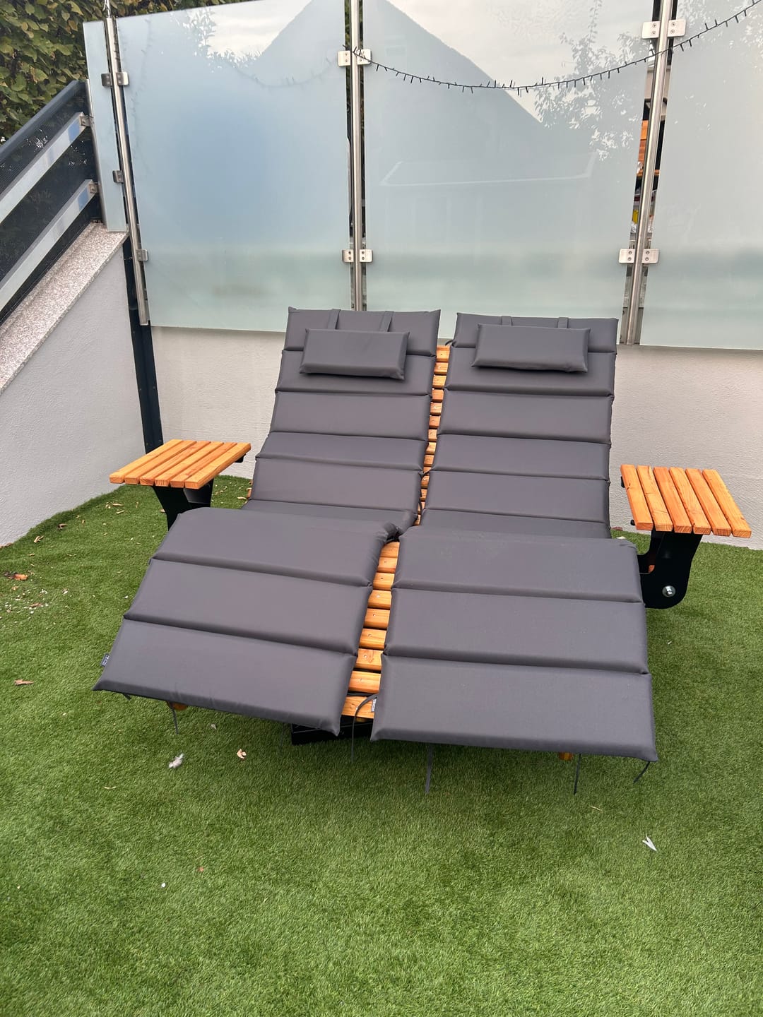 Customer photo review of Liegenauflage Polster Kopfkissen Garten Terrasse gesteppt 1 Stück