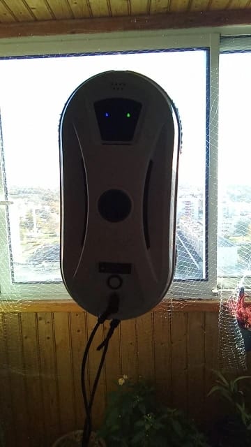 Customer photo review of Robot Limpia Cristales con control remoto