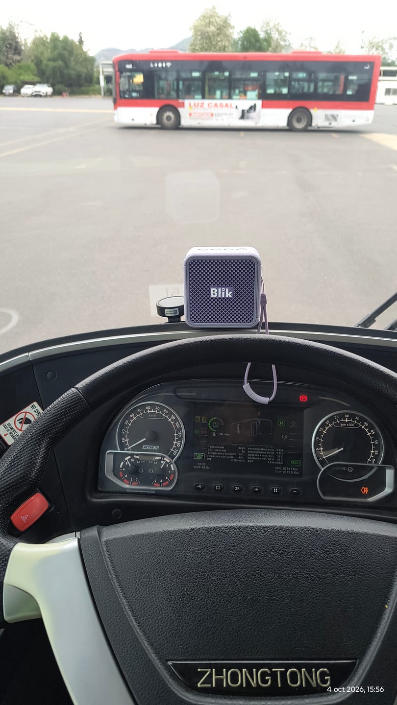Customer photo review of Parlante Bluetooth Blik BassGo 15W IPX6 19H TWS Lila