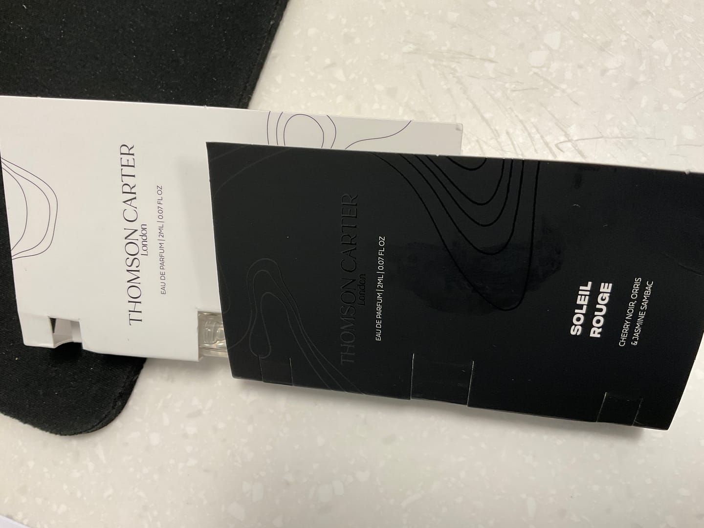 Customer photo review of Rouge Avenue | Eau de Parfum | 2ml