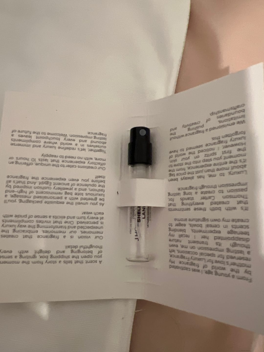 Customer photo review of Rouge Avenue | Eau de Parfum | 2ml