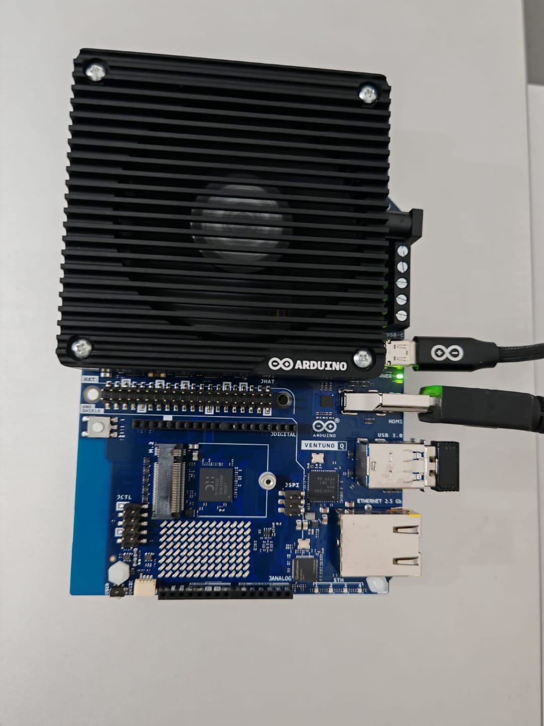 Customer photo review of Arduino®️ VENTUNO™ Q