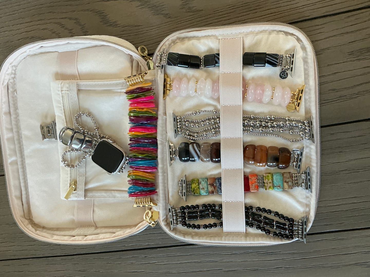 Customer photo review of Cape Diablo Luxury Jewelry Case