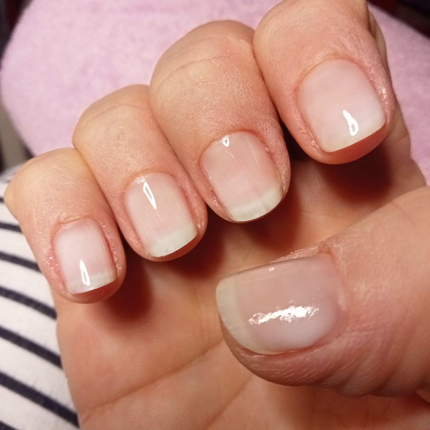Customer photo review of Restructura Base&Go 01 - Rubber Base Hema Free - 15 ml  LCI