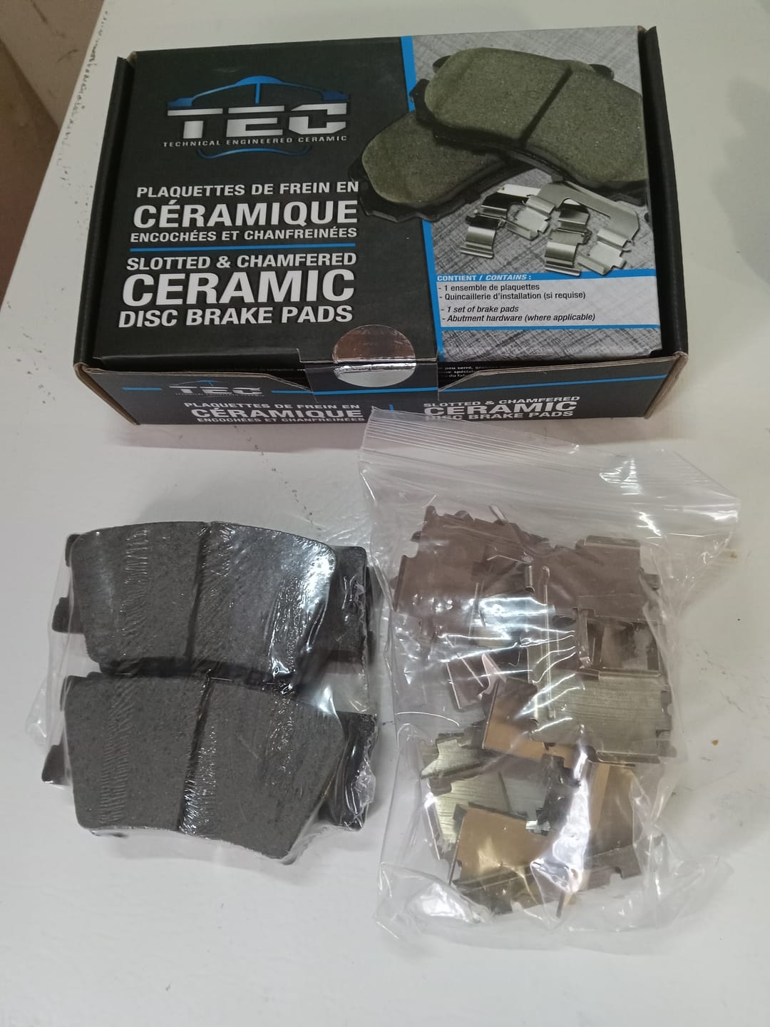 Customer photo review of Rear Ceramic Disc Brake Pads TEC-1212 For Toyota RAV4 Camry Matrix Lexus ES350 Pontiac Vibe Avalon