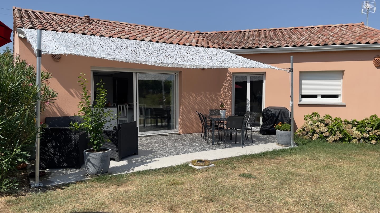 Customer photo review of Voile d'ombrage camouflage blanc