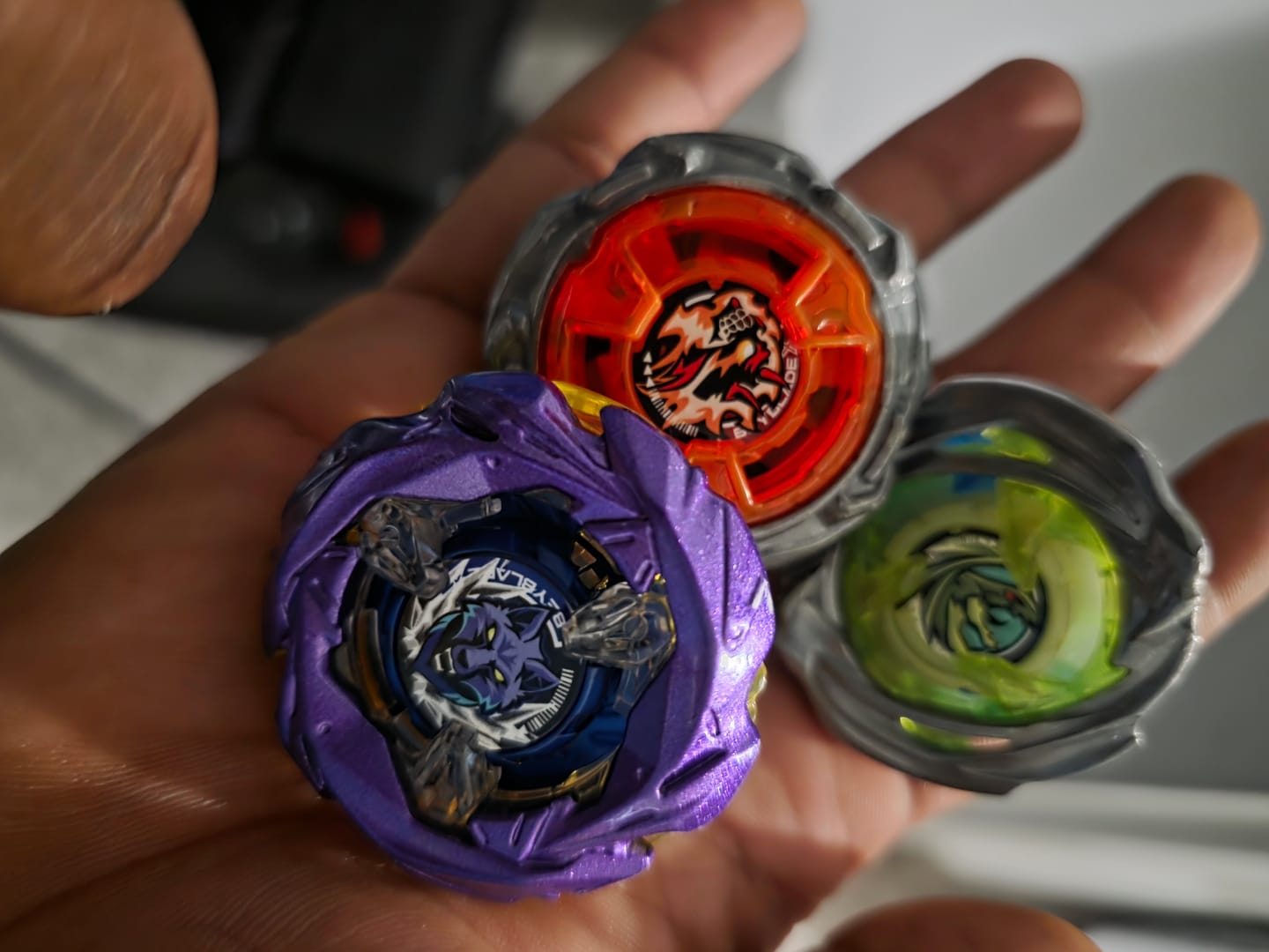 Customer photo review of Takara Tomy Beyblade X UX-21 Hells Nether Deck Set