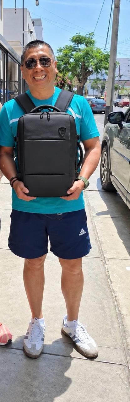 Customer photo review of The Expandable Dark Gray