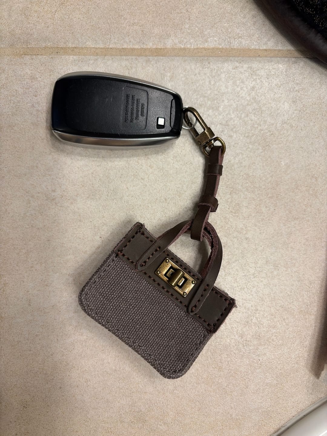 Customer photo review of PONT-DES-ARTS - BAG CHARM