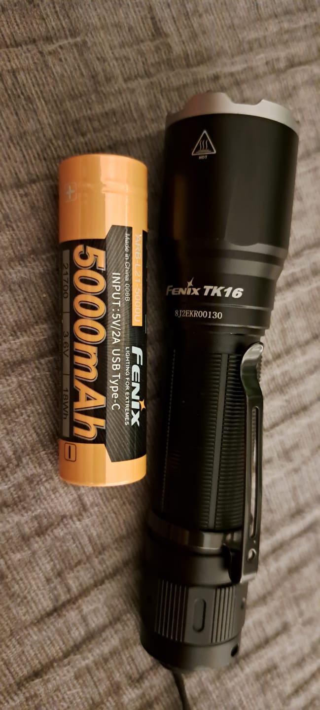 Customer photo review of Fenix ARBL21-5000U - Batterie 21700 - 3,6V 5000mAh
