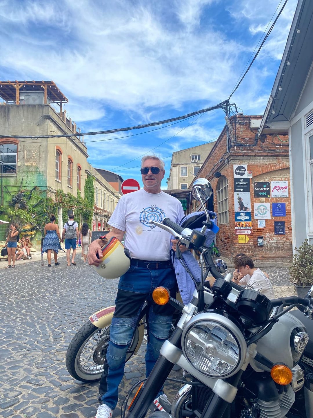 Customer photo review of GR Motorcycle Pants Waterproof Jeans with Armor Protector Pads