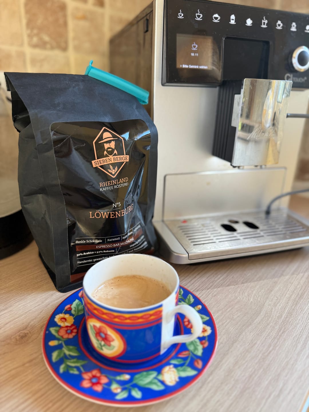 Customer photo review of N°5 Löwenburg – Kraftvolle Intensität mit samtiger Crema – Espresso Bar Mischung