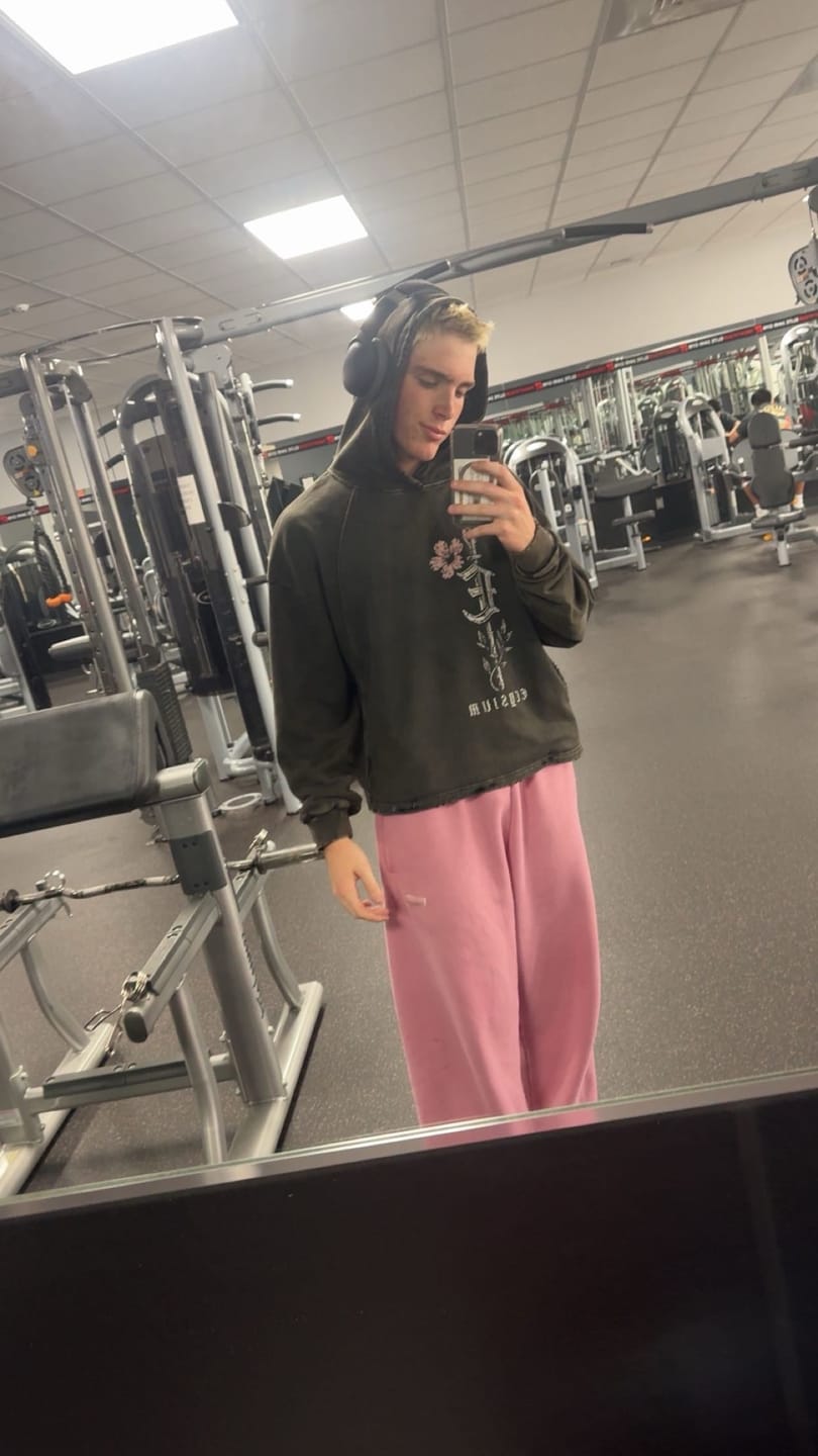 Customer photo review of 2062 - Comfy Collection - Sweats