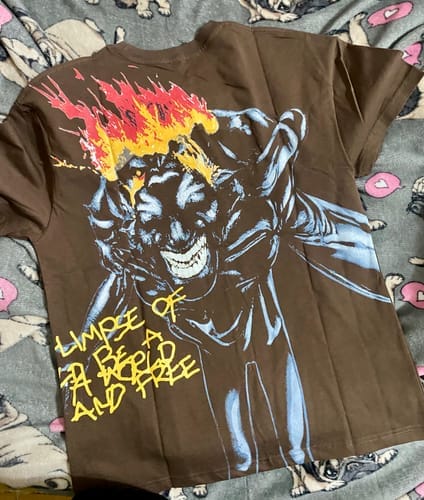 Customer photo review of Travis Scott Utopia I Tee