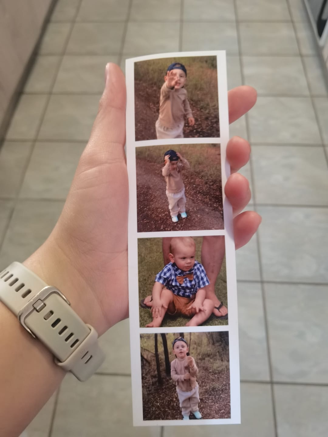 Customer photo review of 59.4x21cm (Set of 5) Photo Booth Strips