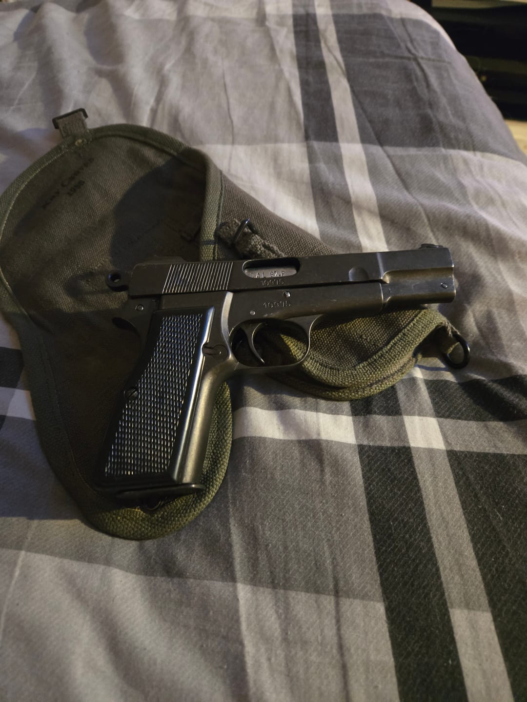Customer photo review of Browning "High Power" Hp35 - British Army Service Pistol 1935-2013