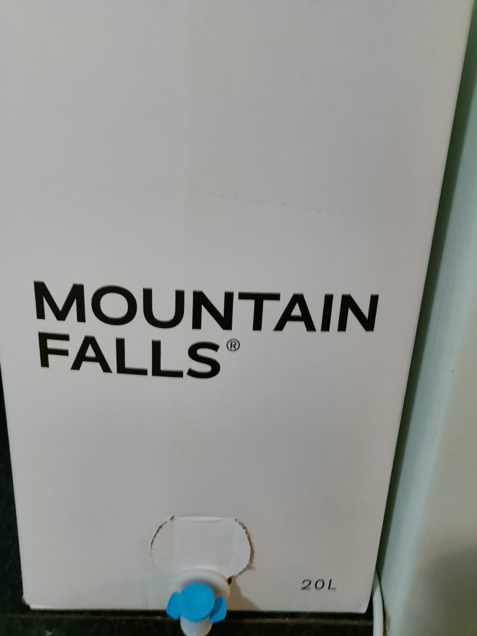 Customer photo review of AcquaBox by Mountain Falls 20L – STILL Mineral Water (on tap Bag-in-Box)