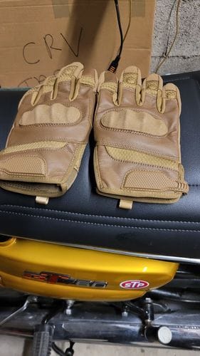 Customer photo review of Motorcycle Retro Leather Gloves
