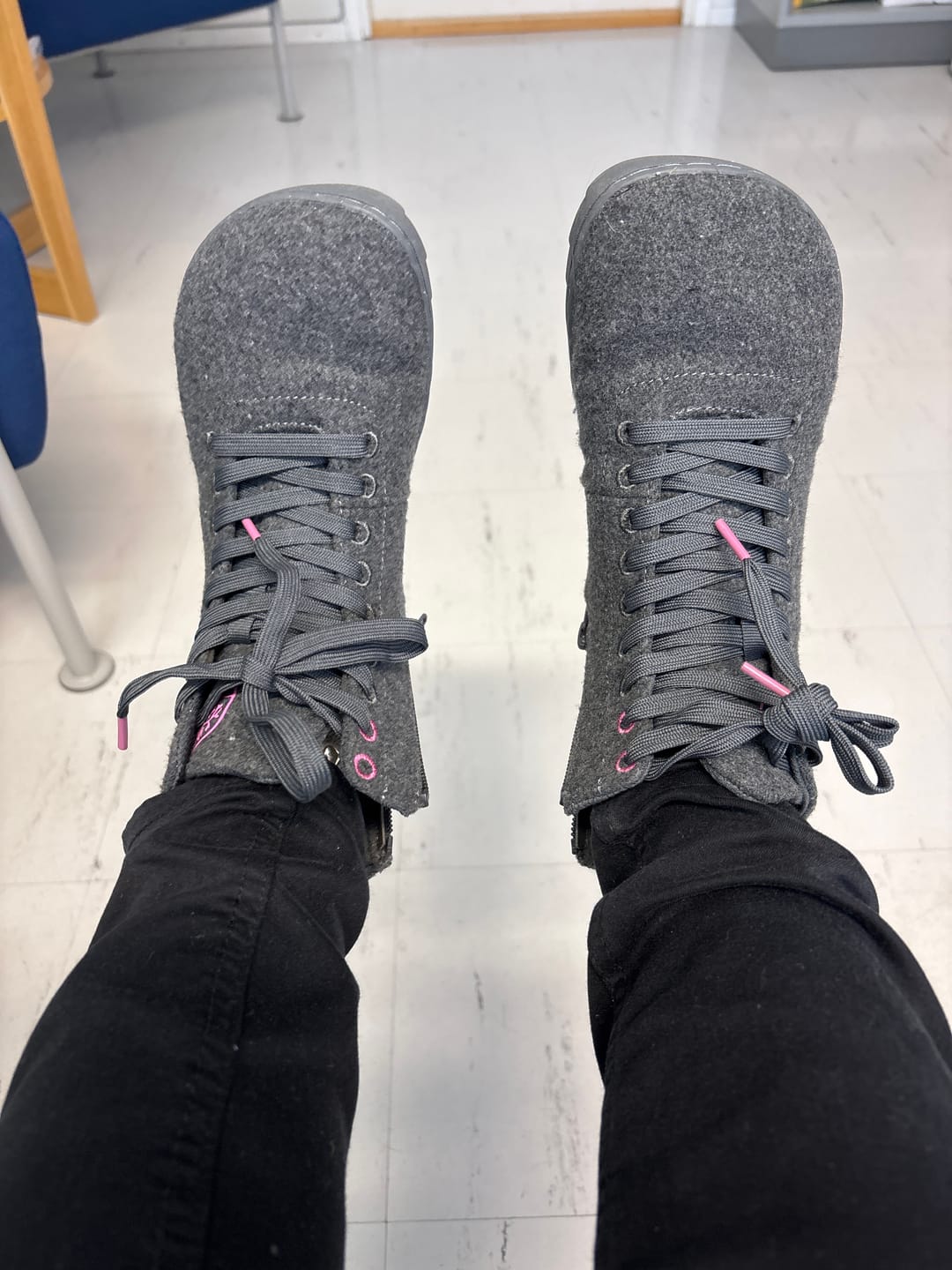 Customer photo review of Vaistoa Tunto 2 -paljasjalkatennarit