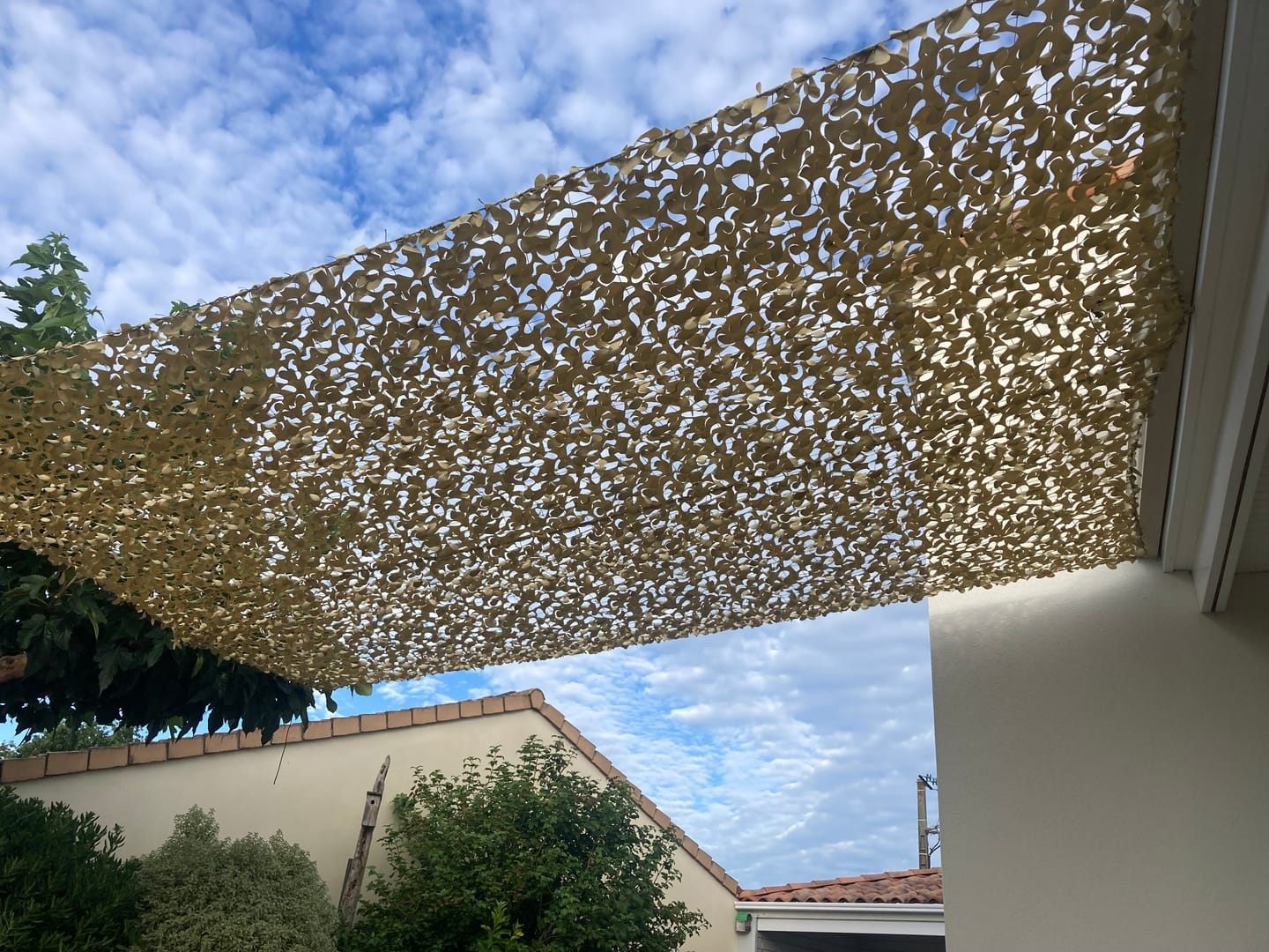 Customer photo review of Voile d'ombrage camouflage renforcée à câble acier