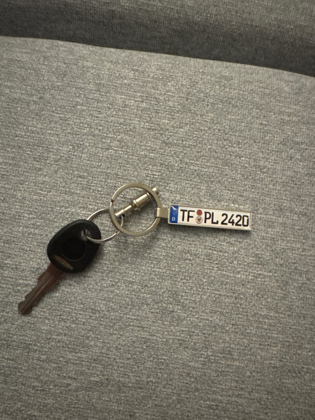 Customer photo review of Kennzeichen Schlüsselanhänger Mini Nummernschild Metall