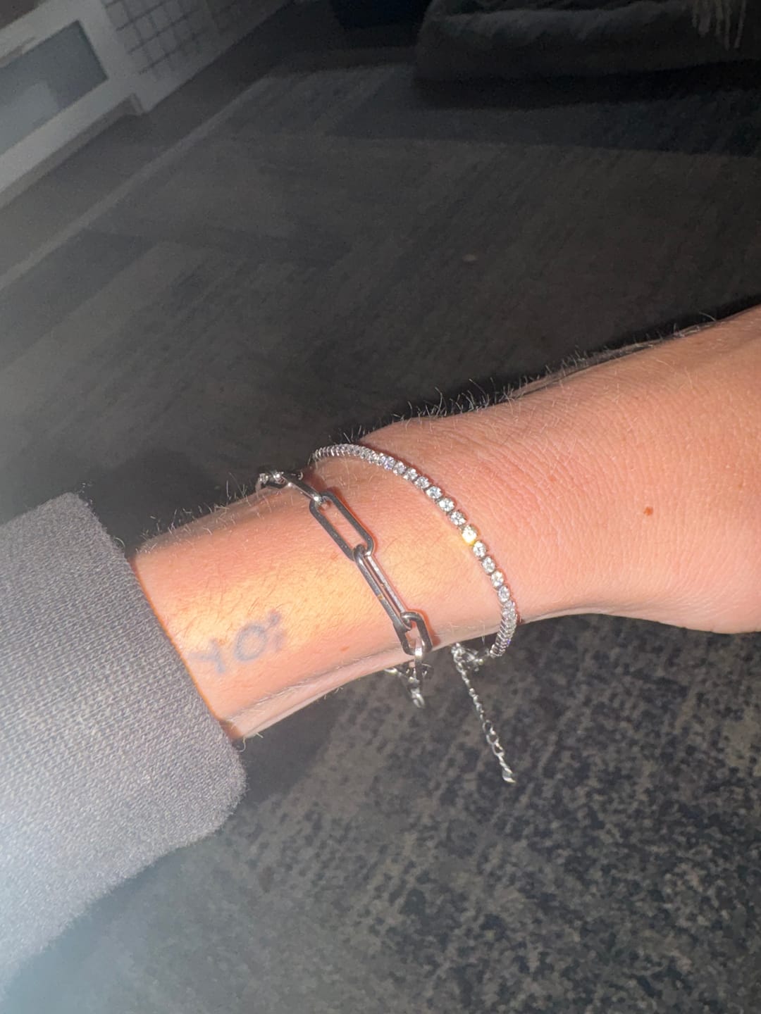Customer photo review of Lavertine Tennis Chain Bracelet