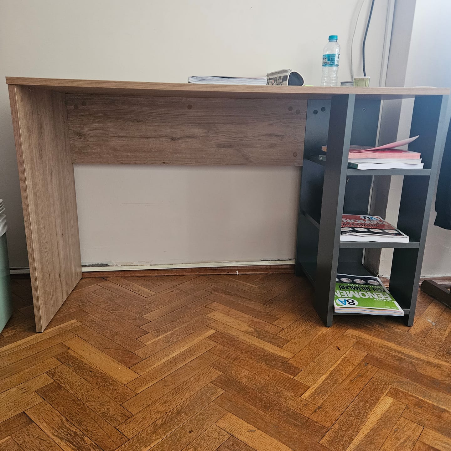 Customer photo review of Rani HA108 Raflı Çalışma Ofis Bilgisayar Masası Antrasit - Sepet Ceviz
