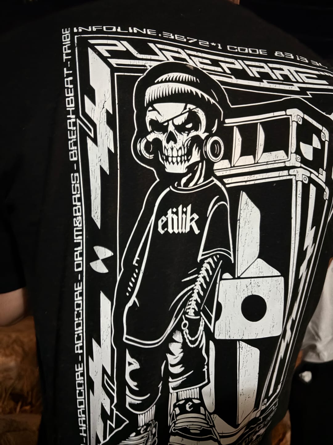 Customer photo review of Pure Pirate - T-shirt