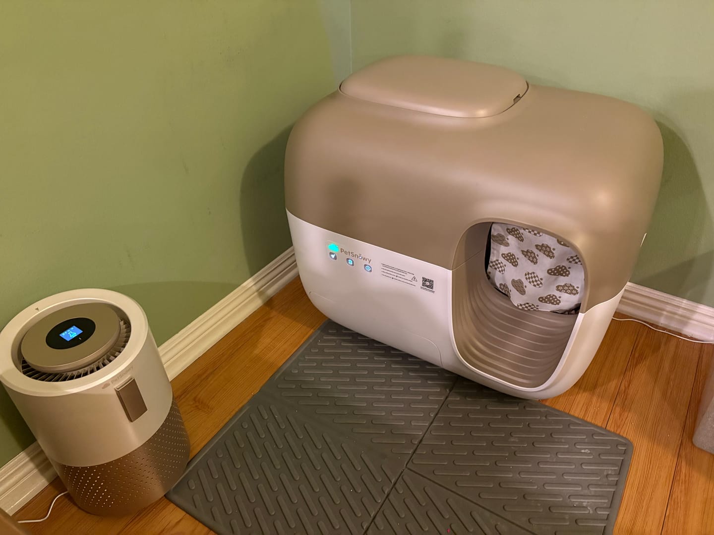 Customer photo review of Self-Cleaning Litter Box