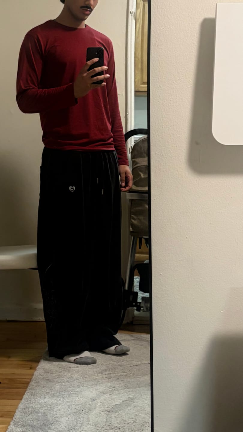 Customer photo review of Aelfric Eden Blade Baggy Barrel Sweatpants