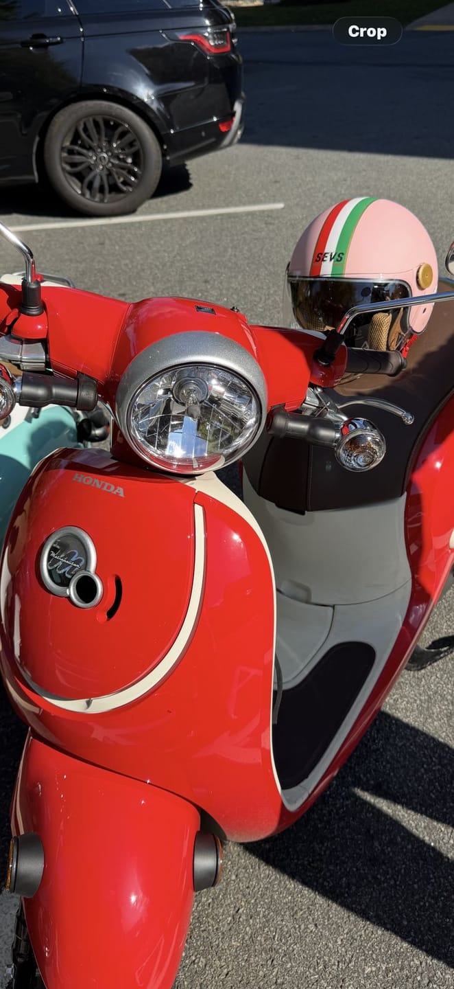 Customer photo review of RetroRide Smart Bluetooth Open-Face Motorcycle Helmet with Dual Sun Visors