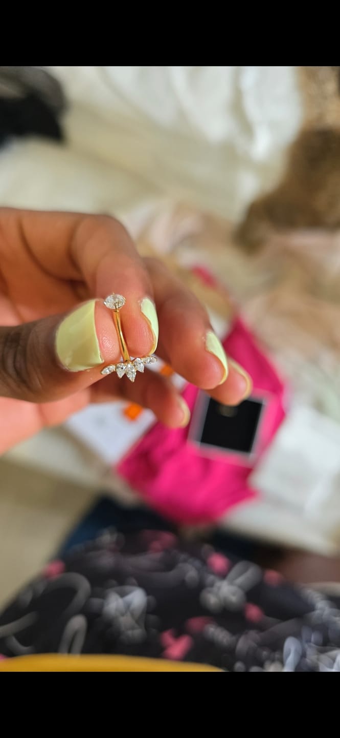 Customer photo review of Piercing Naya