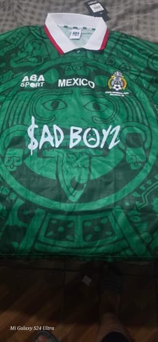 Customer photo review of JUNIOR H X MEXICO GREEN JERSEY
