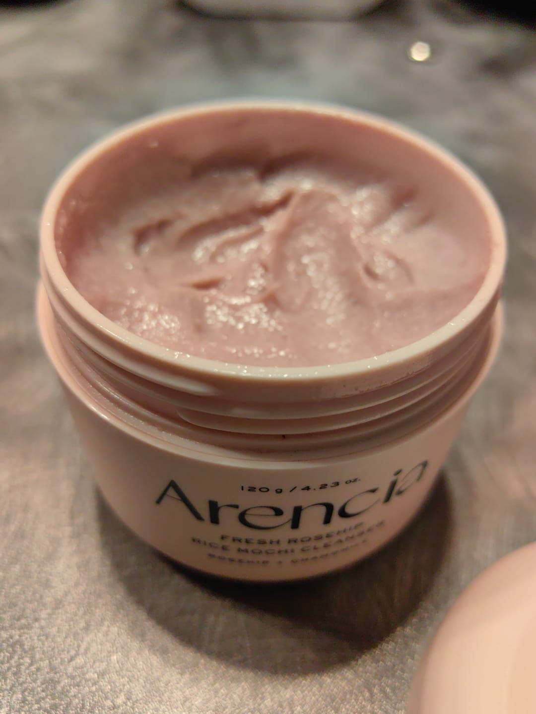 Customer photo review of Sejas ādu attīrošs līdzeklis ar mežrozīšu un kumelīšu ekstraktiem Arencia Fresh Rosehip Rice Mochi Cleanser
