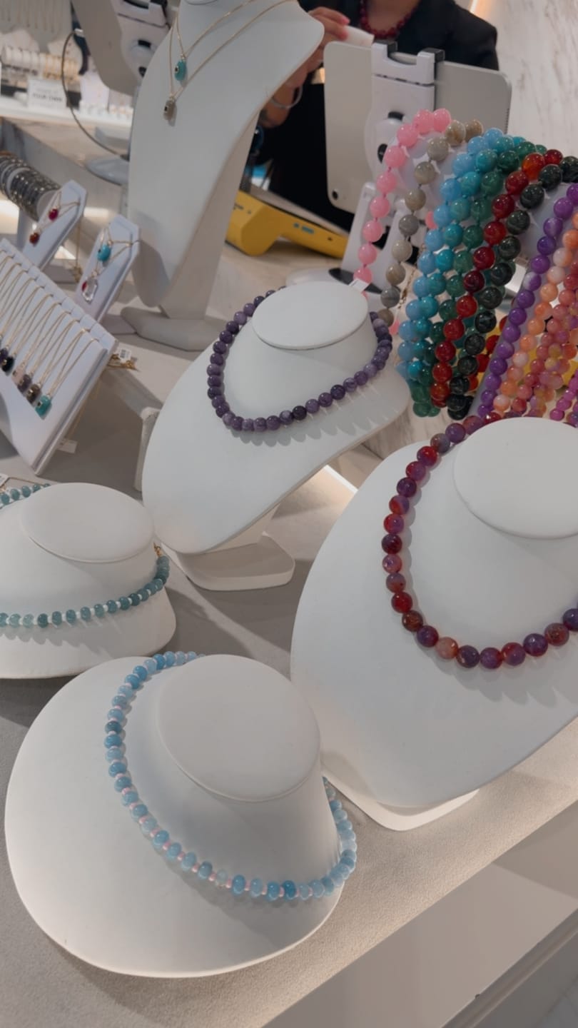 Customer photo review of Collar Chunky Bolitas