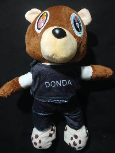 Customer photo review of Peluche Oso Donda Graduation