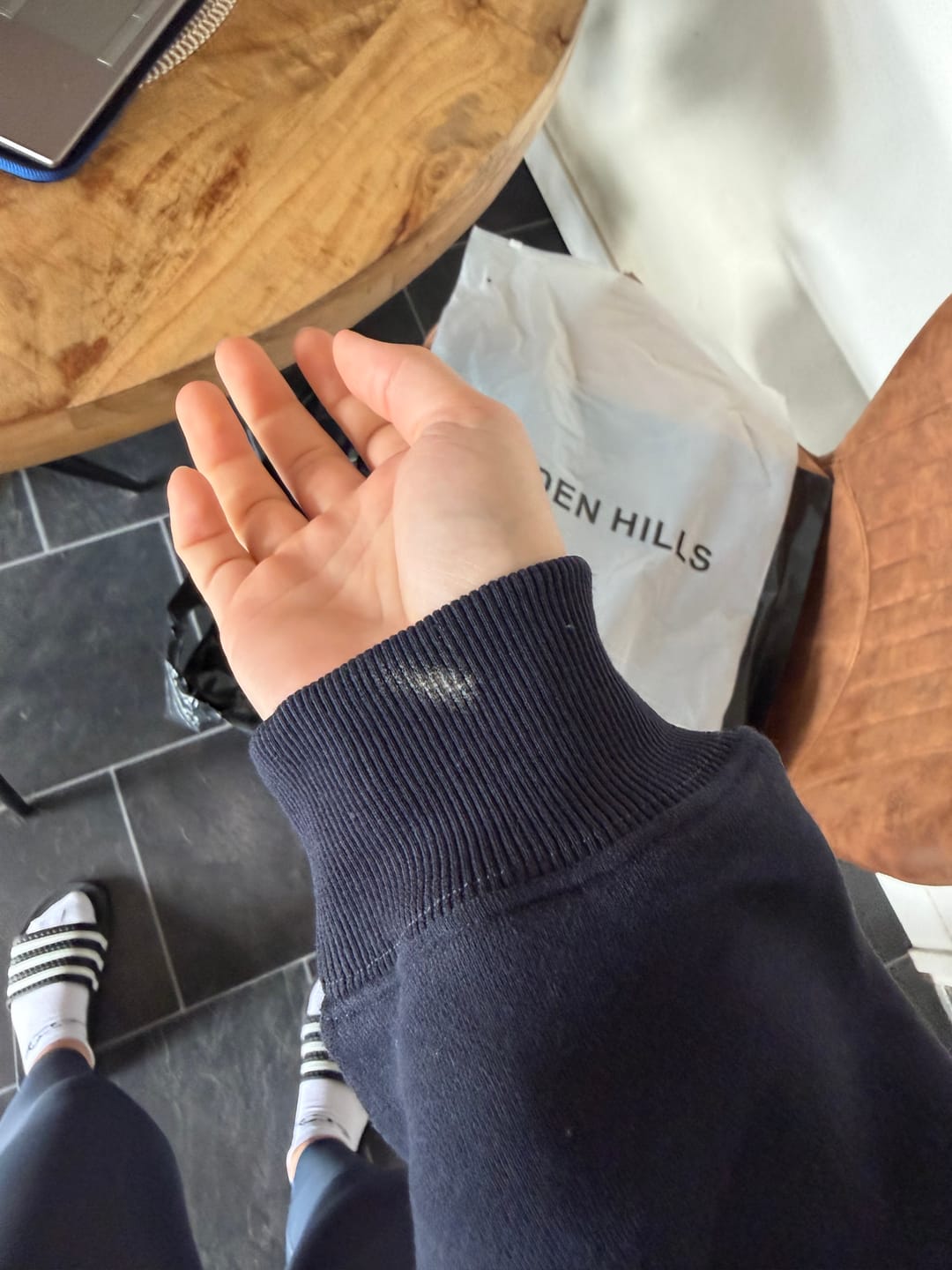 Customer photo review of GATED COMMUNITY ZIP HOODIE NAVY