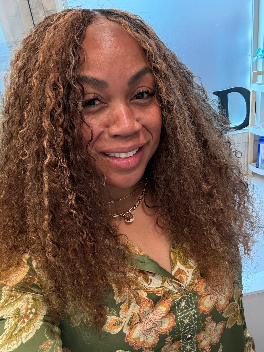 Customer photo review of Double Drawn Burmese #T1B/#4/#27/#30 Mix Color Blend Water Curly Bulk Human Braiding Hair