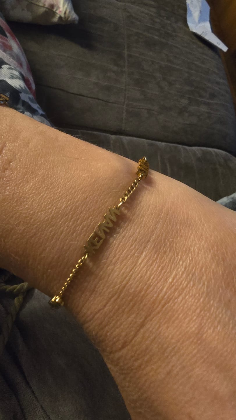 Customer photo review of Personalisiertes Namensarmband